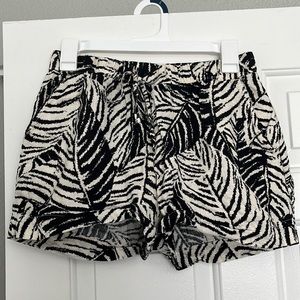 Cynthia Rowley short, cream and black pattern, size small